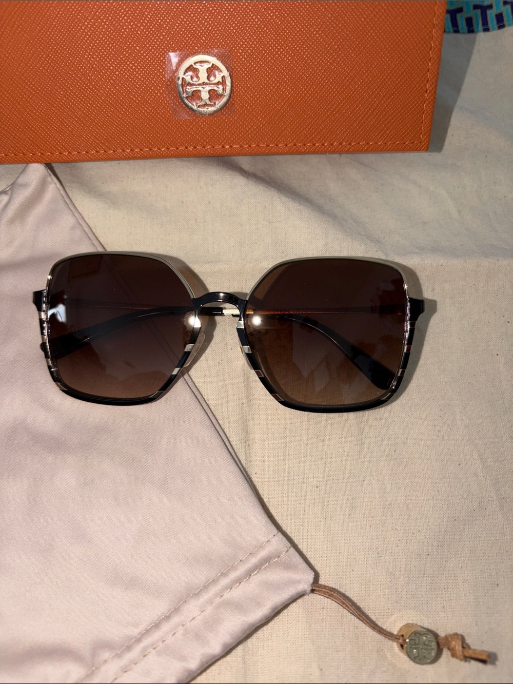 Tory Burch Orange Sunglasses Case with Brown Gradient Women's Sunglasses